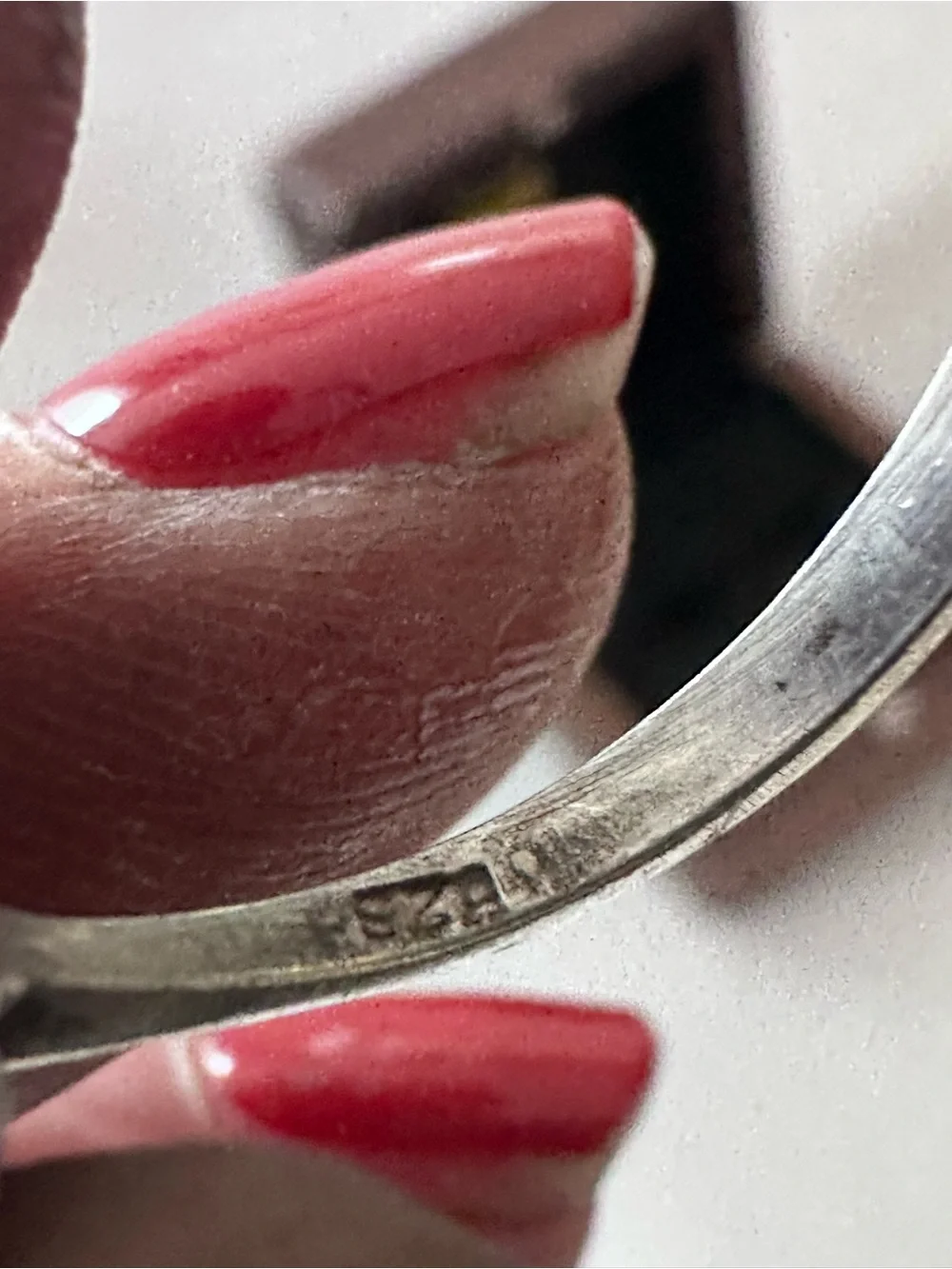 VINTAGE STERLING SILVER GARNET MARCASITE RING SIZE 8.75